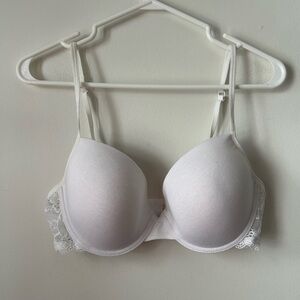 Joe Fresh White with Lace Bra